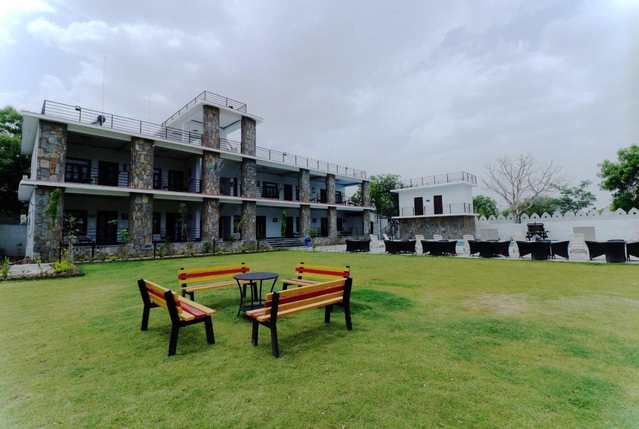Keshav Resort 烏代浦 外观 照片