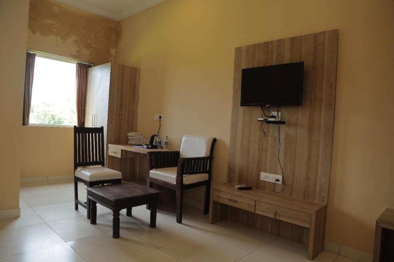 Keshav Resort 烏代浦 外观 照片
