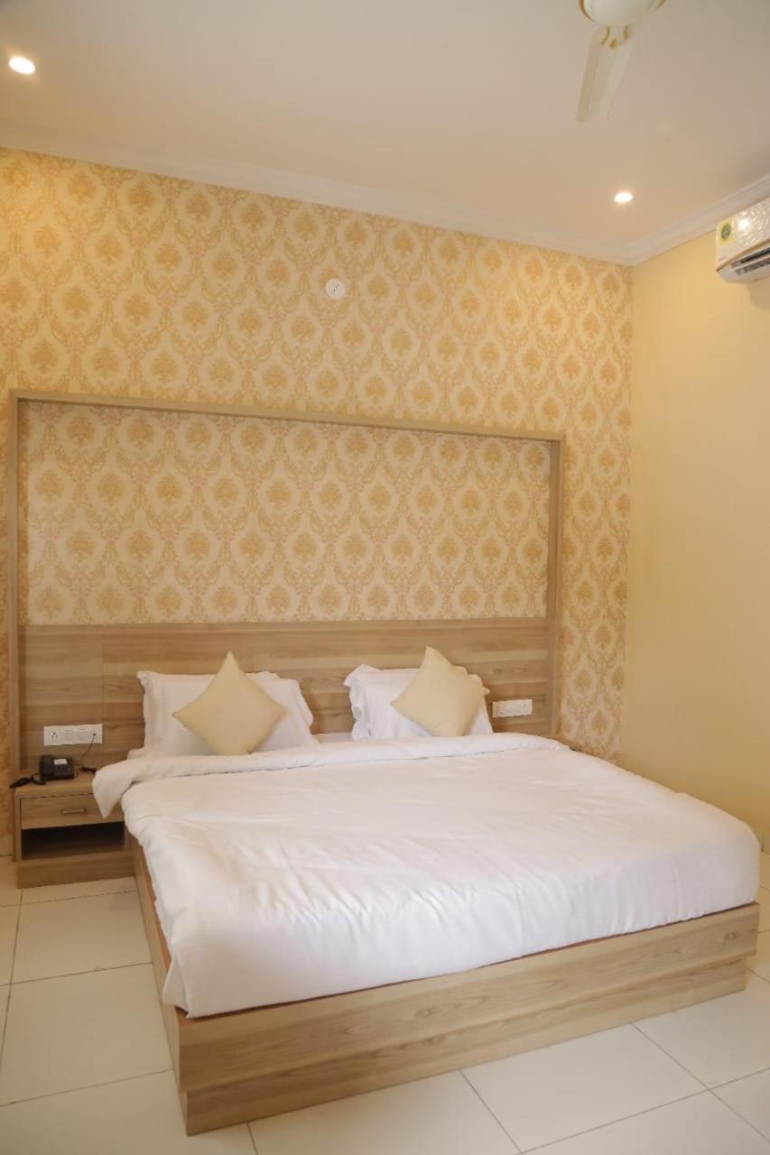 Keshav Resort 烏代浦 外观 照片